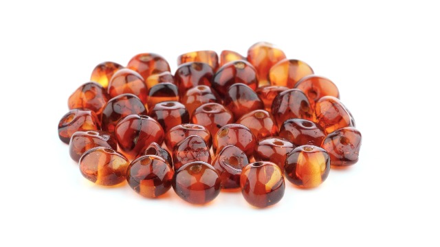 Amazon.com: 琥珀色珠巴洛克風格– 拋光和原始100% 天然波羅的海